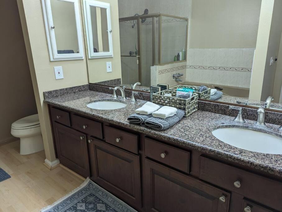 Spacious 2 Bedrooms. Prime Location ลอสแอนเจลิส ภายนอก รูปภาพ